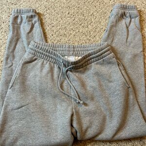 Aritzia sweatpants
